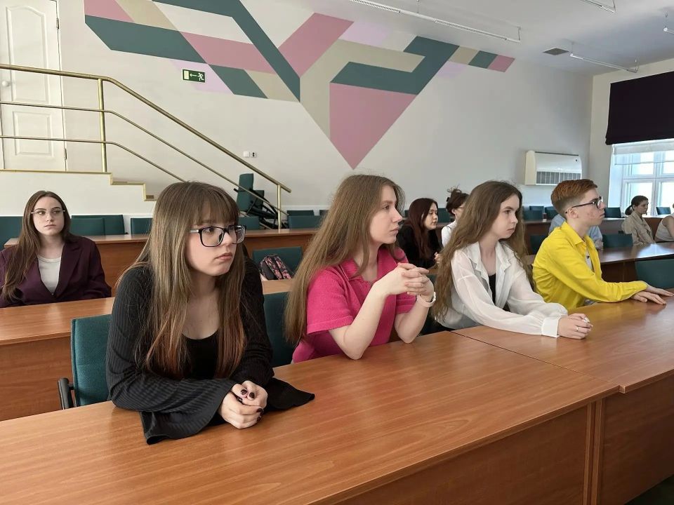 «Быть собой. Отвечать за Россию» – первокурсники обсудили ценность избирательных прав «Быть собой. Отвечать за Россию» – первокурсники обсудили ценность избирательных прав