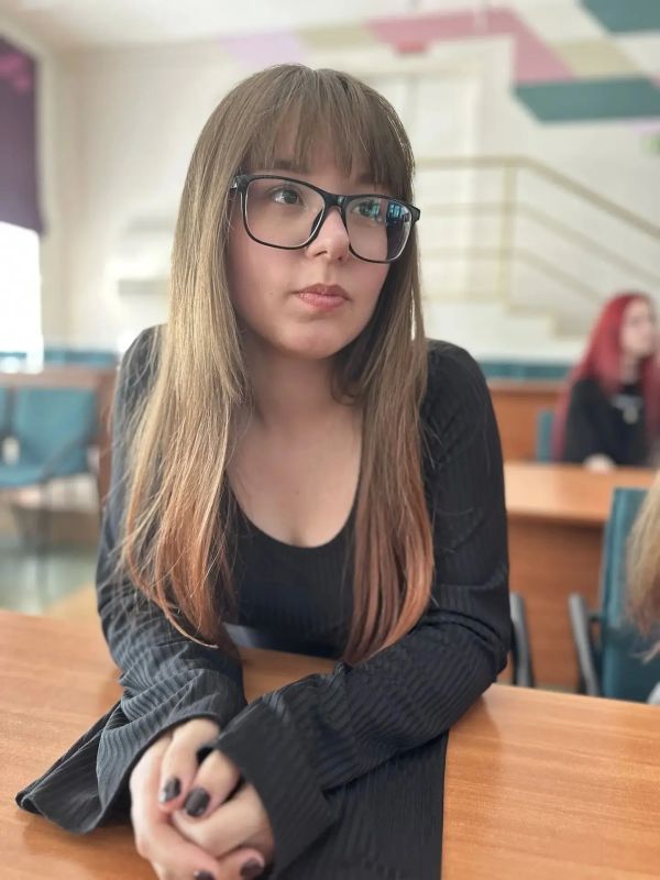 «Быть собой. Отвечать за Россию» – первокурсники обсудили ценность избирательных прав «Быть собой. Отвечать за Россию» – первокурсники обсудили ценность избирательных прав