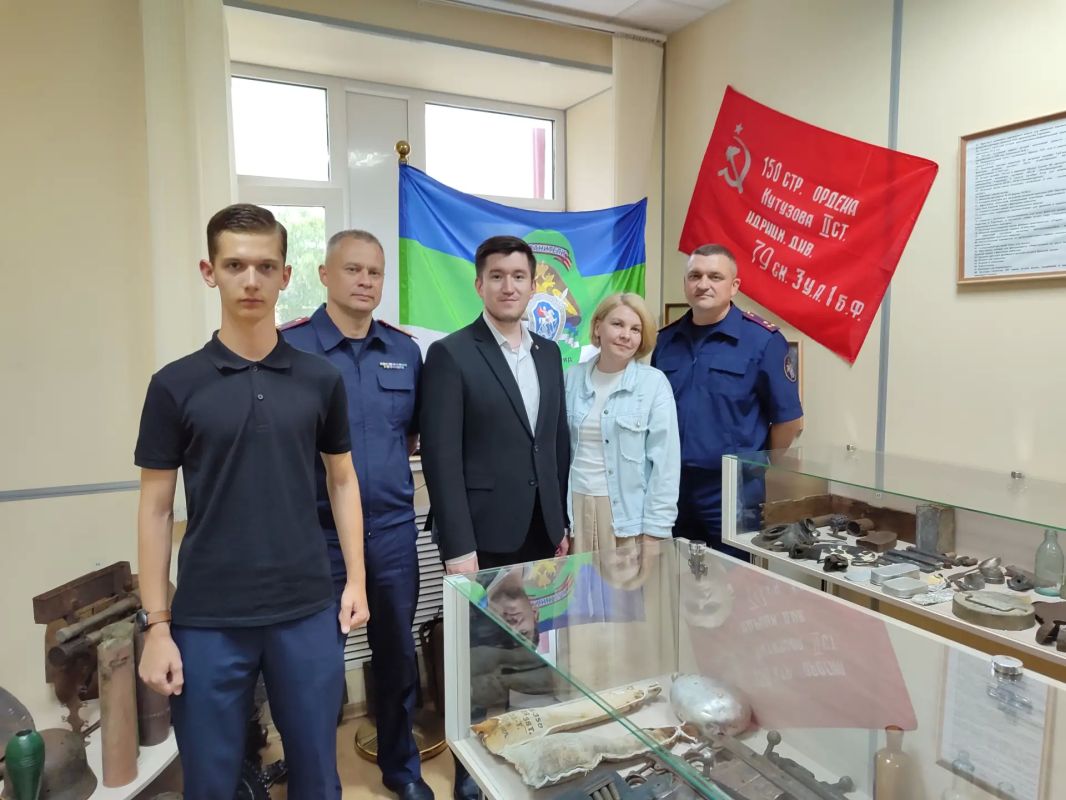 СУ СК России по Республике Коми и Министерство молодежной политики Республики Коми объединили усилия в профилактике правонарушений и патриотическом воспитании молодежи СУ СК России по Республике Коми и Министерство молодежной политики Республики Коми объединили усилия в профилактике правонарушений и патриотическом воспитании молодежи