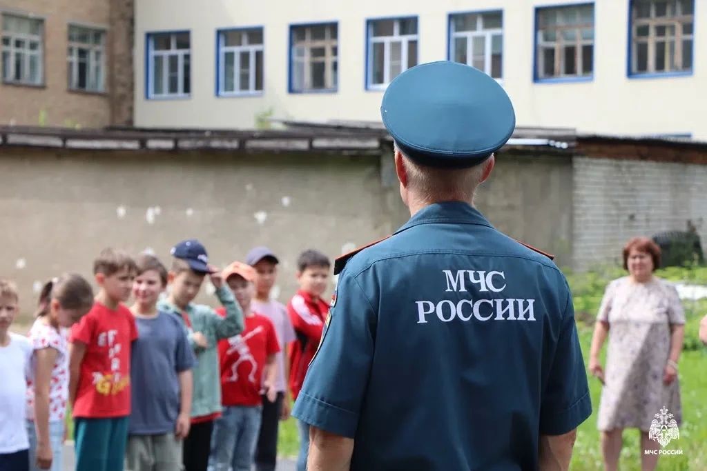 Юным энтузиастам о расследовании пожаров Юным энтузиастам о расследовании пожаров