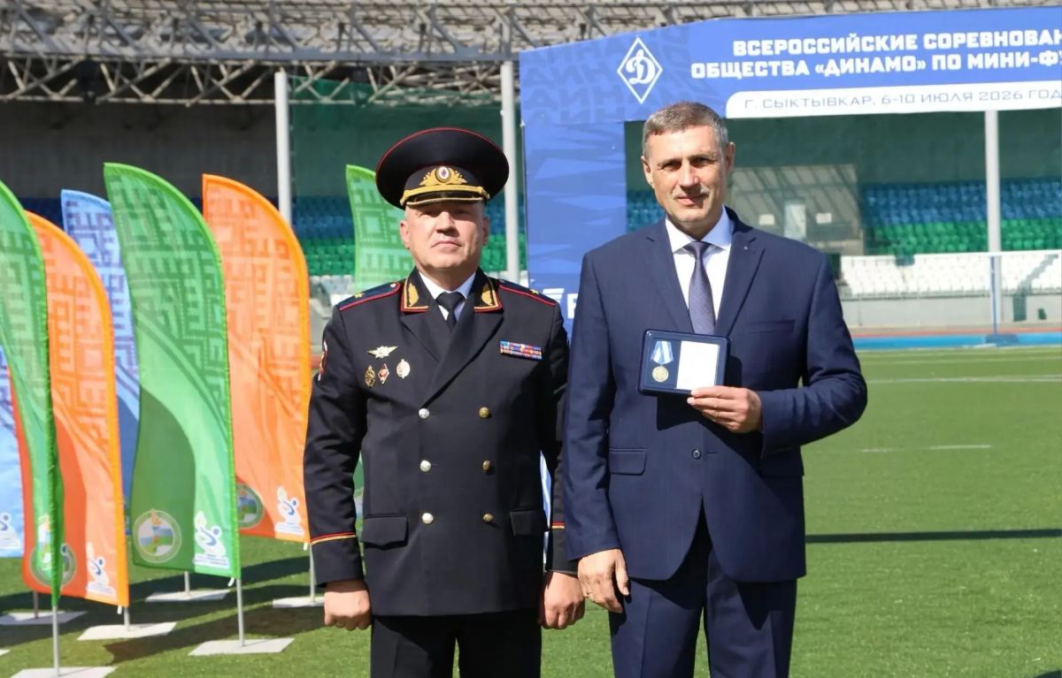 Андрей Сицский принял участие в торжественной церемонии открытия Всероссийских соревнований Общества «Динамо» по мини-футболу Андрей Сицский принял участие в торжественной церемонии открытия Всероссийских соревнований Общества «Динамо» по мини-футболу