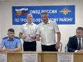 Андрей Сицский представил нового начальника ОМВД России по Троицко-Печорскому району