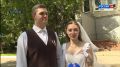 В День семьи, любви и верности — настоящий свадебный бум в ЗАГСах по всей стране