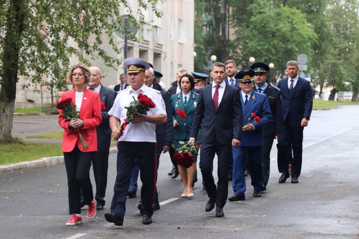 В МВД по Республике Коми прошло торжественное мероприятие в честь 105-летия ведомства В МВД по Республике Коми прошло торжественное мероприятие в честь 105-летия ведомства
