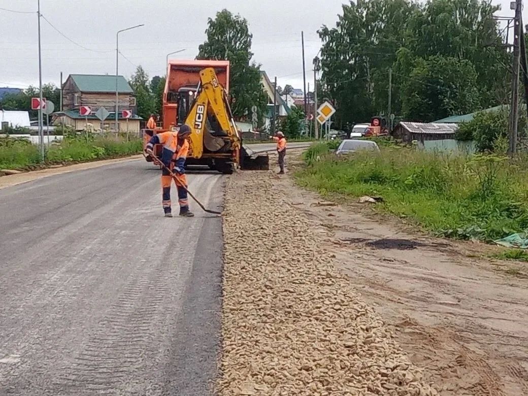 В Сысольском районе обновили подъезд к селу Визинга В Сысольском районе обновили подъезд к селу Визинга