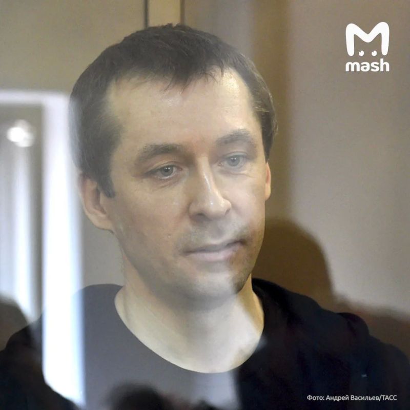 "Золотой полковник" Дмитрий Захарченко встретил своё 48-летие в ШИЗО — взяточник лёг спать на 2 минуты позже отбоя и попал в штрафной изолятор