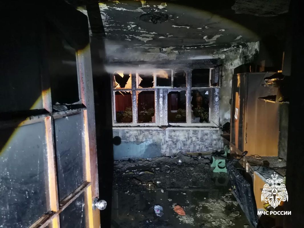 За #ДежурныеСутки огнеборцы Республики Коми ликвидировали возгорание квартиры в жилом доме по улице Лесная в деревне Пожня на площади 18 квадратных метров За #ДежурныеСутки огнеборцы Республики Коми ликвидировали возгорание квартиры в жилом доме по улице Лесная в деревне Пожня на площади 18 квадратных метров