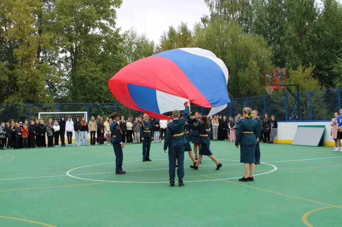 В Сыктывкаре открылись шесть новых спортивных зон В Сыктывкаре открылись шесть новых спортивных зон