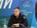 На прямой линии представитель ЦПЭ МВД по Республике Коми рассказал, как уберечь подростков от вовлечения в деструктивные сообщества