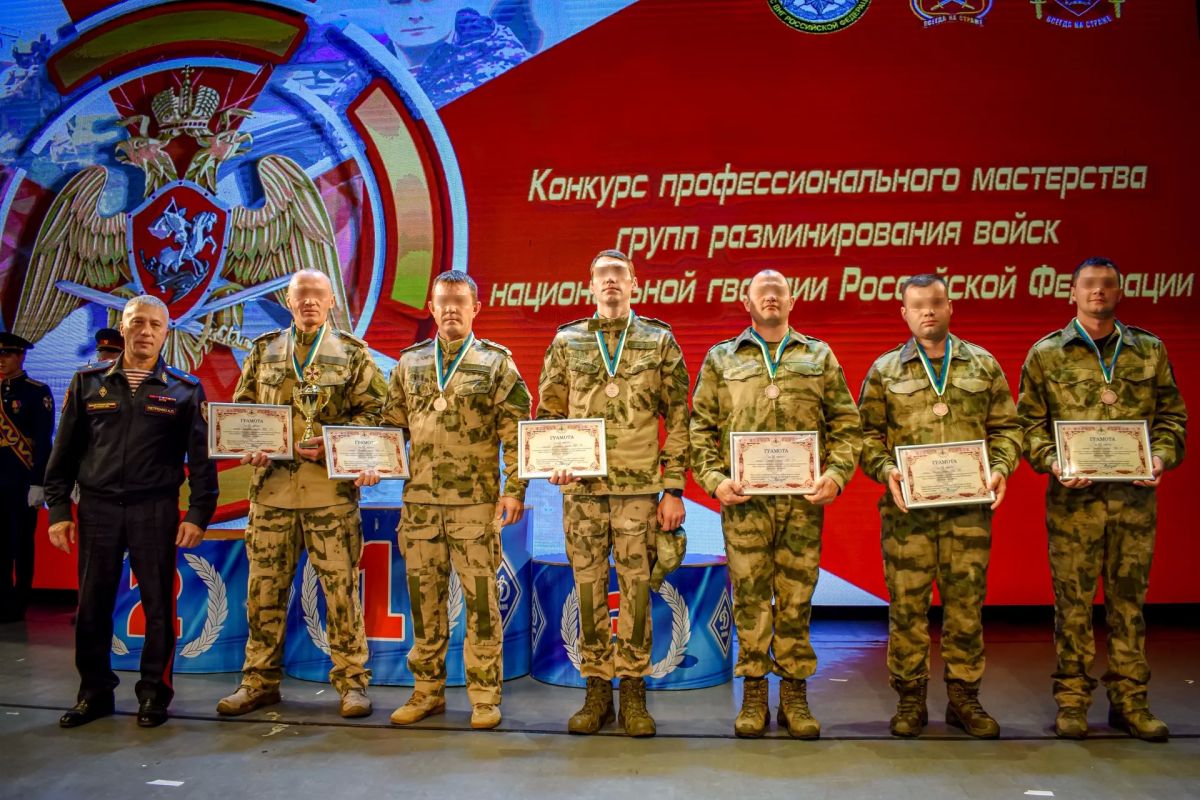 Петербургский взрывотехник-росгвардеец завоевал «серебро» на конкурсе групп разминирования Росгвардии Петербургский взрывотехник-росгвардеец завоевал «серебро» на конкурсе групп разминирования Росгвардии