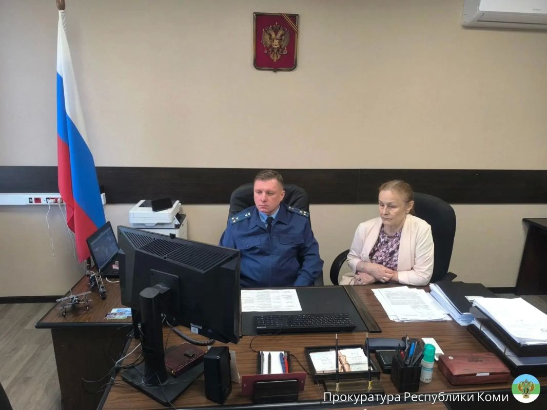 Прокурор Республики Коми Николай Егоров провёл в режиме ВКС личный приём жителей г. Печоры. Обращения граждан касались нарушений жилищных, социальных и иных прав Прокурор Республики Коми Николай Егоров провёл в режиме ВКС личный приём жителей г. Печоры. Обращения граждан касались нарушений жилищных, социальных и иных прав