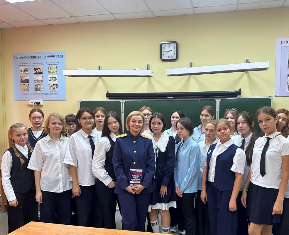 В Сыктывкаре, Усинске, Вуктыле, Ижемском, Княжпогостском и Прилузском районах следователи СК провели профилактические мероприятия со школьниками В Сыктывкаре, Усинске, Вуктыле, Ижемском, Княжпогостском и Прилузском районах следователи СК провели профилактические мероприятия со школьниками