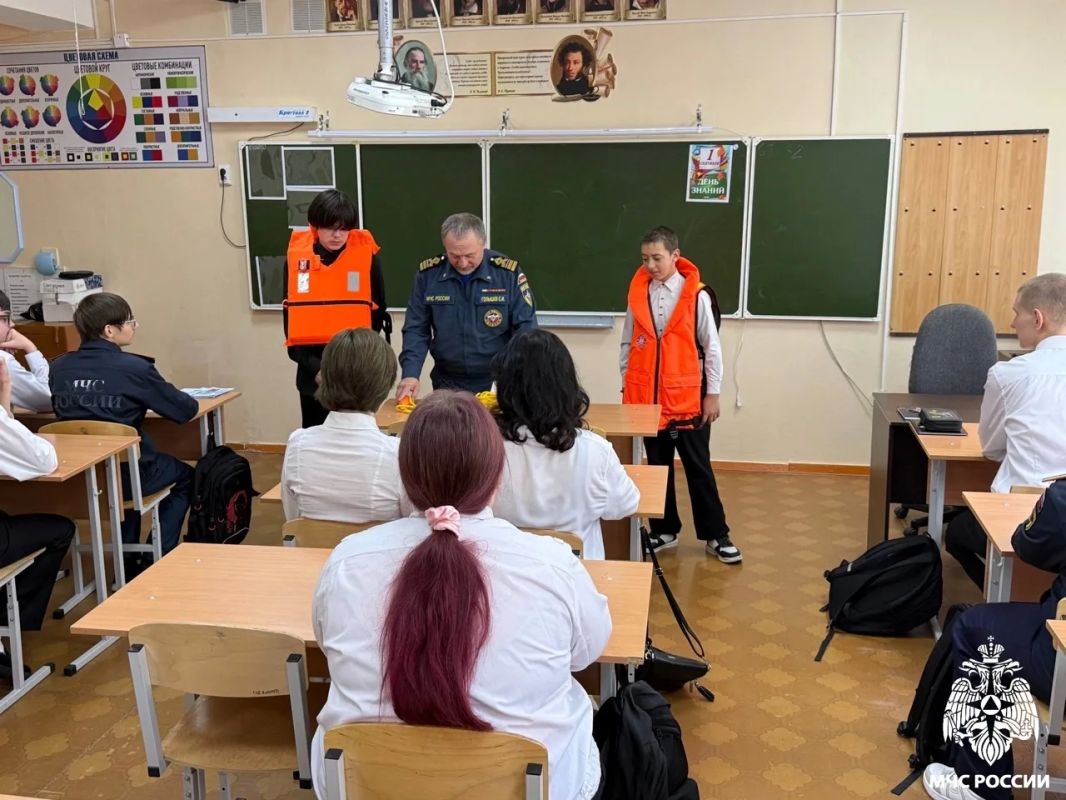 Школьникам о безопасности! Школьникам о безопасности!