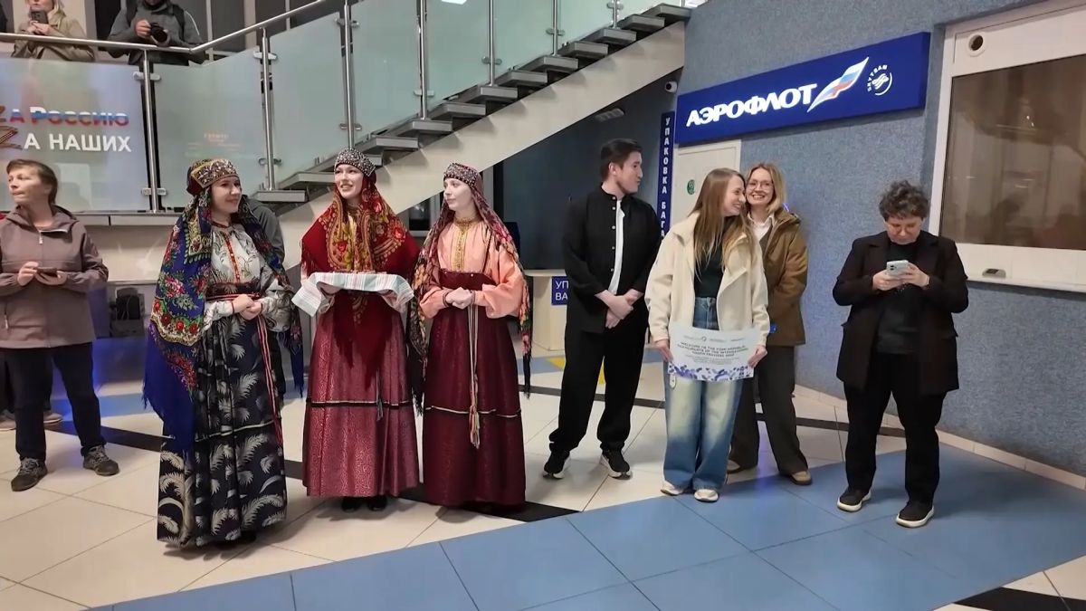 В Сыктывкар приехали иностранные делегаты Международного фестиваля молодёжи В Сыктывкар приехали иностранные делегаты Международного фестиваля молодёжи