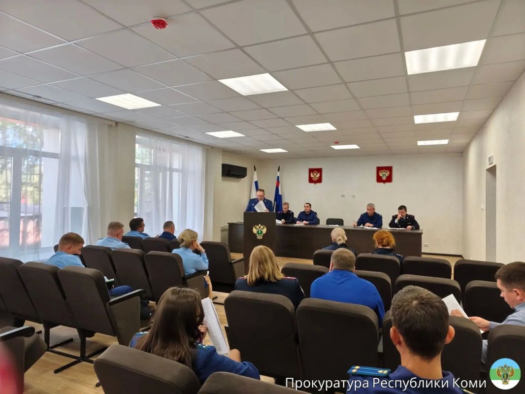 Под председательством прокурора г. Сыктывкара Павла Якимова 16 сентября 2026 года проведено межведомственное совещание руководителей правоохранительных органов г. Сыктывкара по вопросу профилактики, выявления, раскрываемости... Под председательством прокурора г. Сыктывкара Павла Якимова 16 сентября 2026 года проведено межведомственное совещание руководителей правоохранительных органов г. Сыктывкара по вопросу профилактики, выявления, раскрываемости...