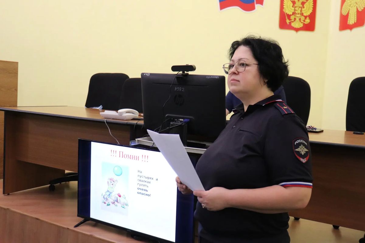 Прокадеты побывали в гостях у воркутинских полицейских Прокадеты побывали в гостях у воркутинских полицейских