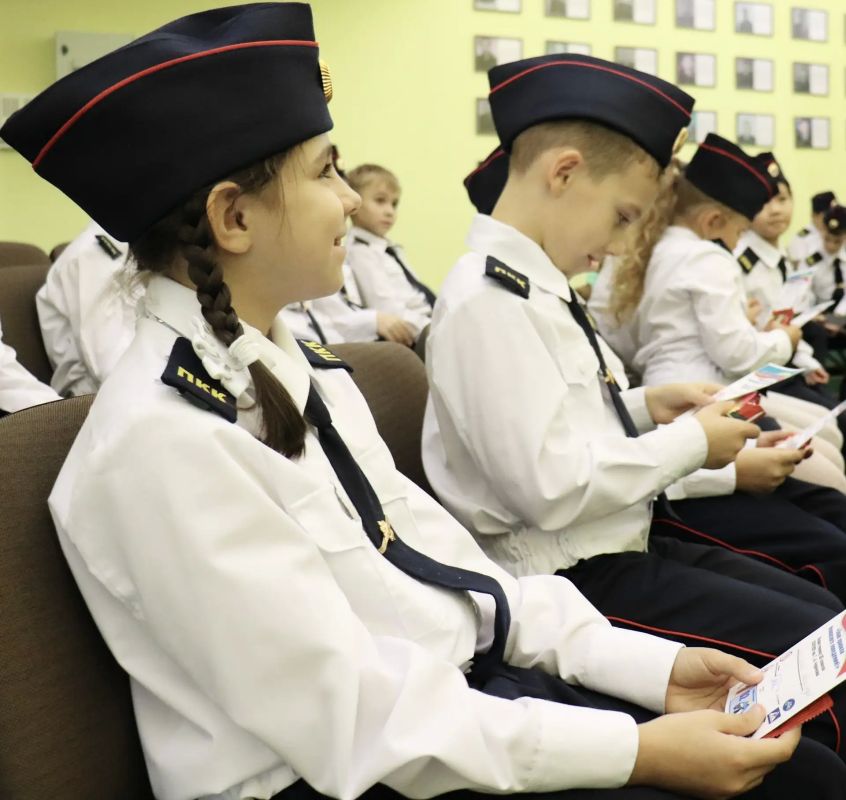 Прокадеты побывали в гостях у воркутинских полицейских Прокадеты побывали в гостях у воркутинских полицейских