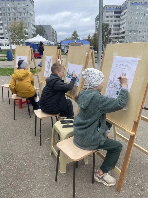 Дни микрорайонов в Эжве в самом разгаре! Сегодня для вас продолжают работу сразу 12 площадок Дни микрорайонов в Эжве в самом разгаре! Сегодня для вас продолжают работу сразу 12 площадок