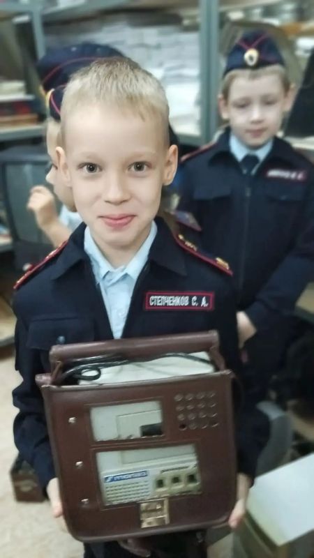 В эфире — наши второклассники! Экскурсия в ВГТРК «Коми Гор» В эфире — наши второклассники! Экскурсия в ВГТРК «Коми Гор»