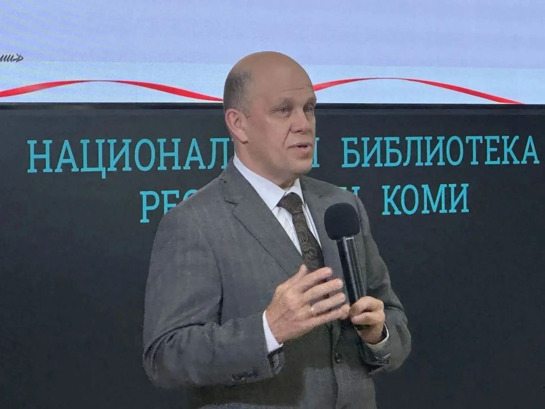 Сегодня министр экономического развития и промышленности Республики Коми Алексей Просужих посетил презентацию уникального проекта «Имена в истории Коми» — победителя конкурса грантов Главы Республики Коми на развитие... Сегодня министр экономического развития и промышленности Республики Коми Алексей Просужих посетил презентацию уникального проекта «Имена в истории Коми» — победителя конкурса грантов Главы Республики Коми на развитие...