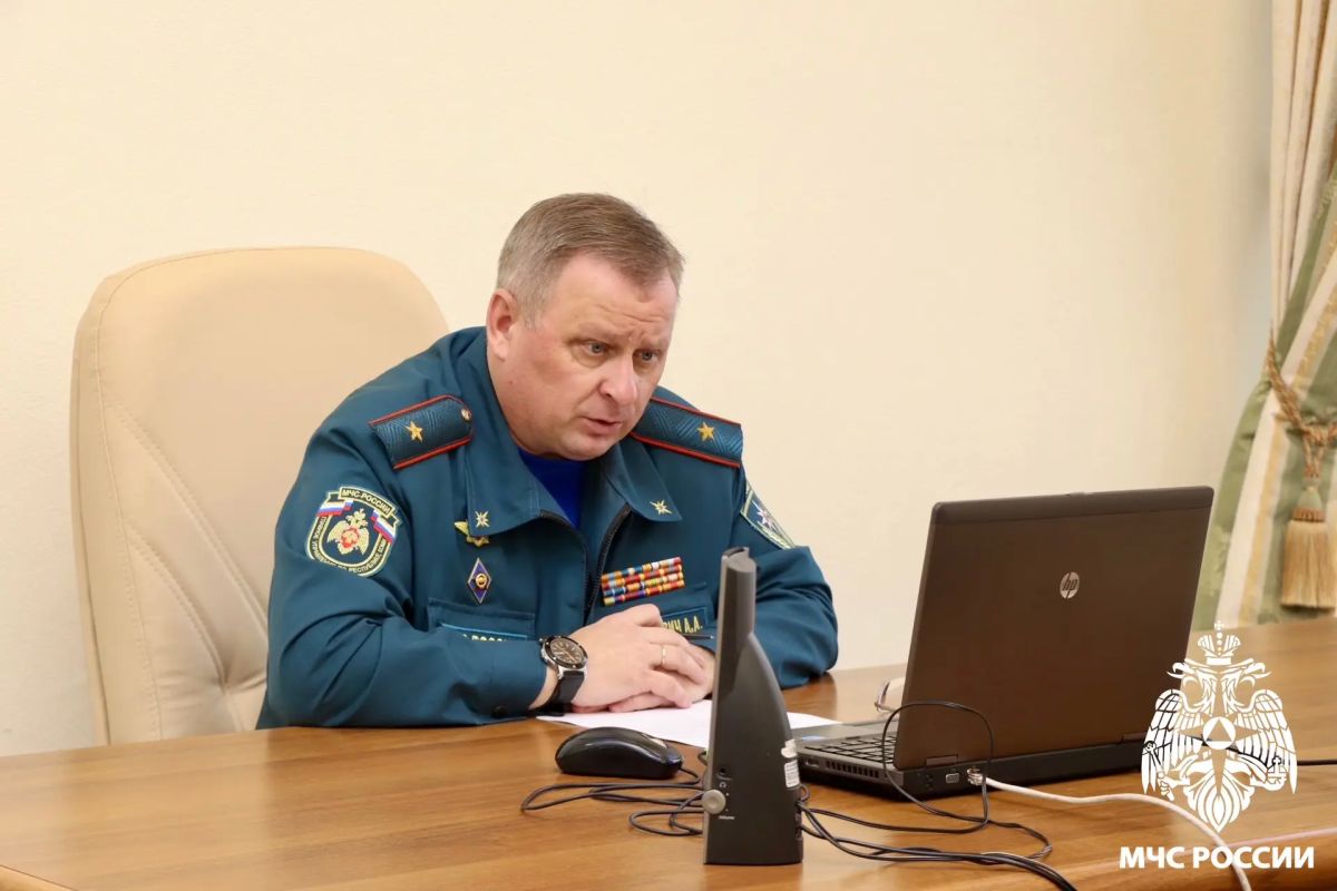 Начальник Главного управления МЧС России по Республике Коми провел личный прием граждан Начальник Главного управления МЧС России по Республике Коми провел личный прием граждан