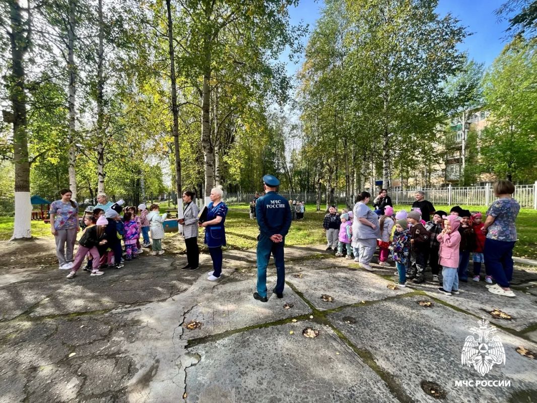 В детских садах Вуктыла прошли плановые тренировки по отработке действий персонала в случае возникновения пожара В детских садах Вуктыла прошли плановые тренировки по отработке действий персонала в случае возникновения пожара