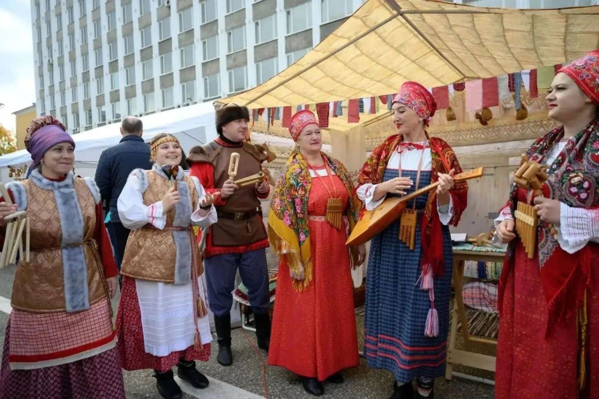 Максим Мартышин: Друзья, уже завтра в Сыктывкаре - большая республиканская ярмарка «Урожай - 2026» Максим Мартышин: Друзья, уже завтра в Сыктывкаре - большая республиканская ярмарка «Урожай - 2026»