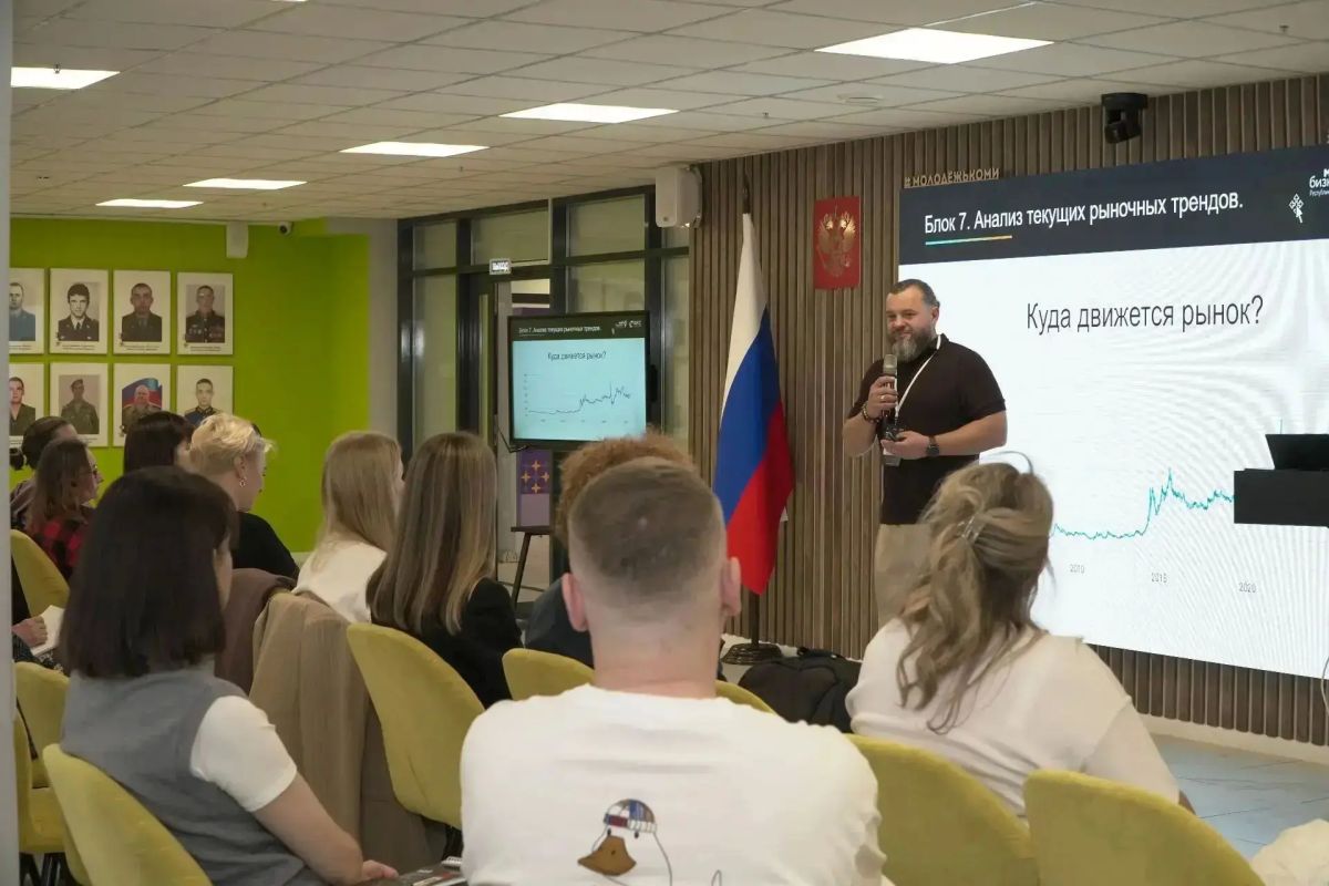Ростислав Гольдштейн: Помогаем предпринимателям Коми начать свое дело Ростислав Гольдштейн: Помогаем предпринимателям Коми начать свое дело