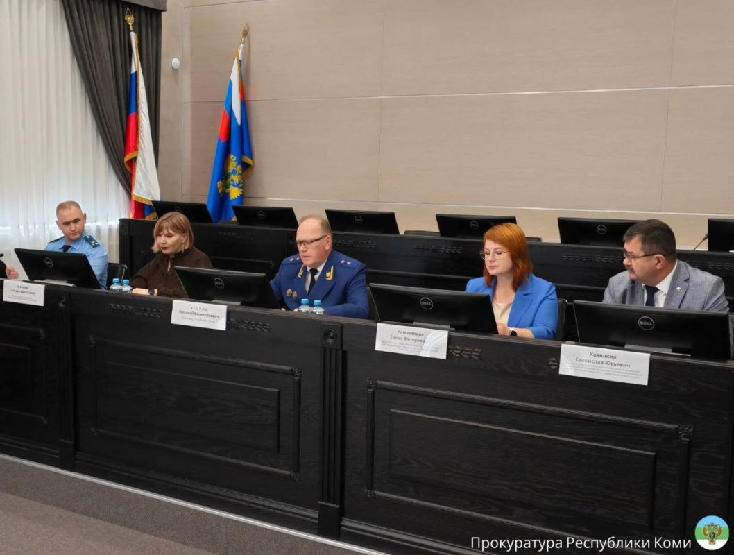 В преддверии Дня пожилых людей, 30 сентября 2026 года, прокурор Республики Коми Николай Егоров провел личный прием председателей местных организаций ветеранов