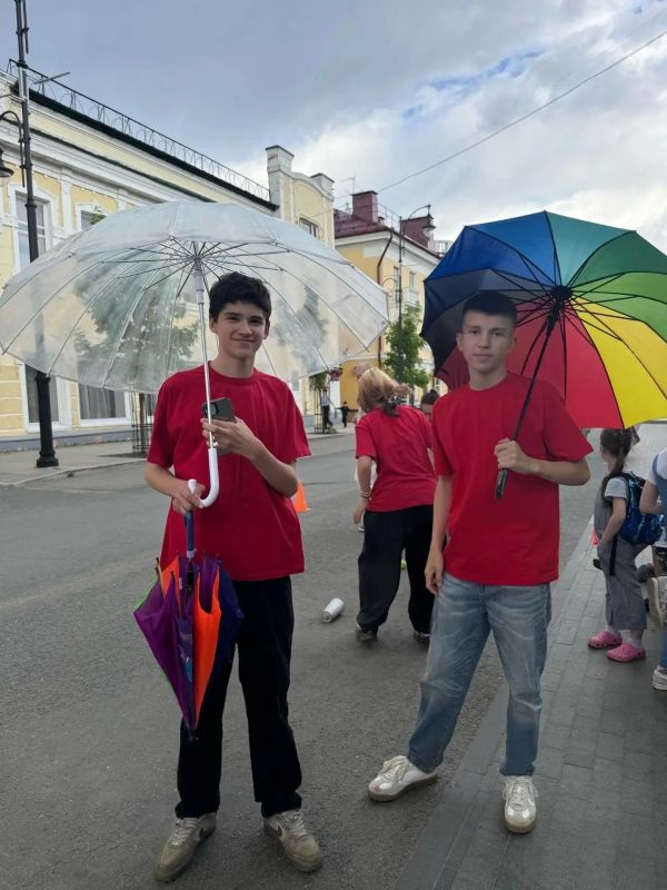 Максим Мартышин: Друзья, закрываем пешеходную зону на улице Коммунистической между музеями Максим Мартышин: Друзья, закрываем пешеходную зону на улице Коммунистической между музеями
