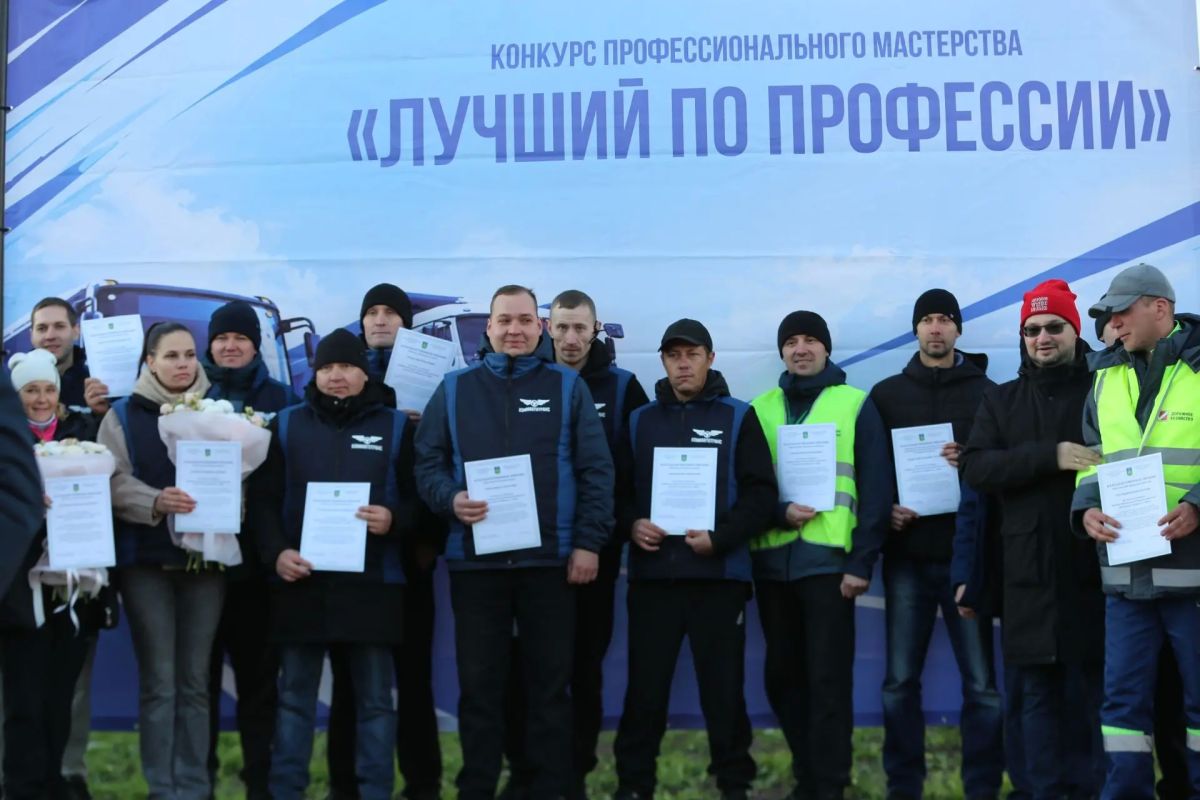 Максим Мартышин: Сегодня на Театральной площади определили лучших водителей Сыктывкара Максим Мартышин: Сегодня на Театральной площади определили лучших водителей Сыктывкара