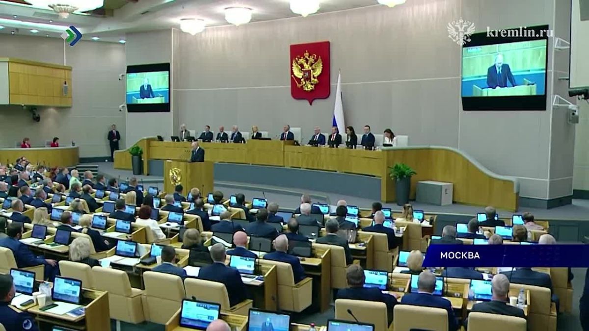 Событие недели – первое пленарное заседание Госдумы 9 созыва, в котором принял участие депутат от Коми Станислав Кочев