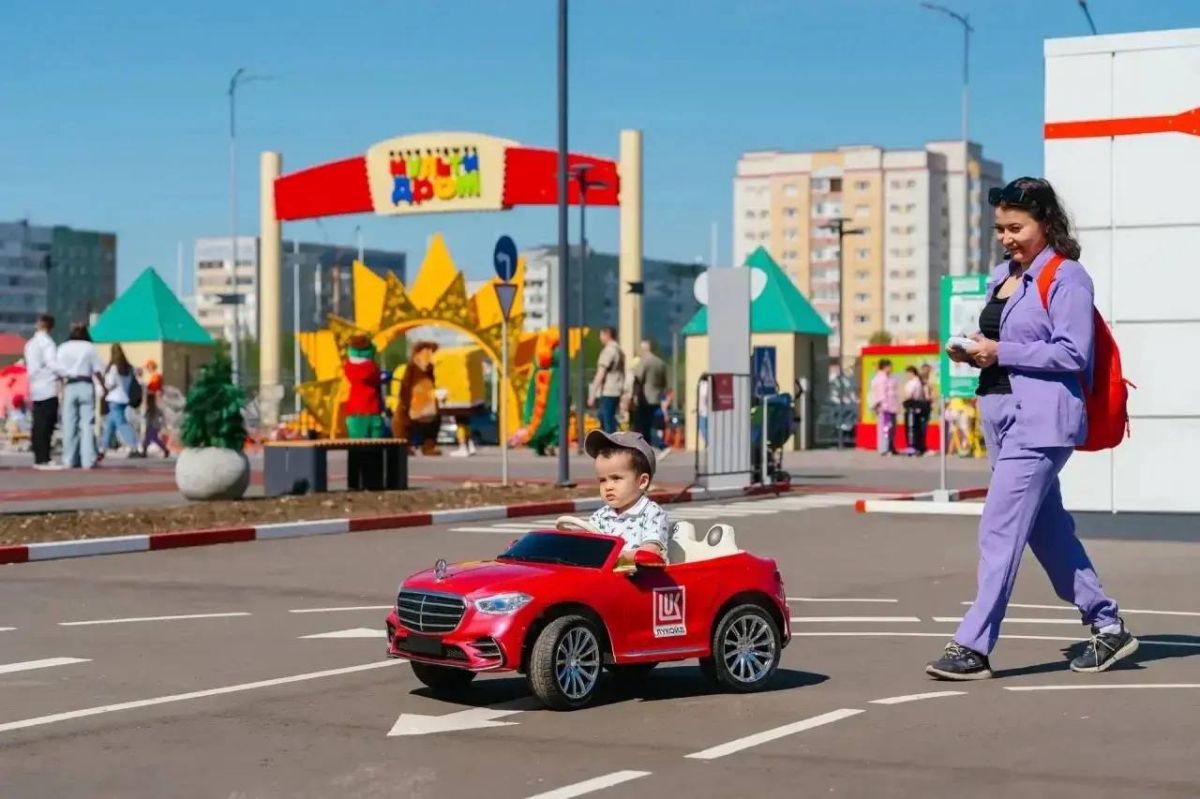 Мультидром ЛУКОЙЛа — в списке лучших парков страны наряду с «Зарядьем» и «Сокольниками» Мультидром ЛУКОЙЛа — в списке лучших парков страны наряду с «Зарядьем» и «Сокольниками»
