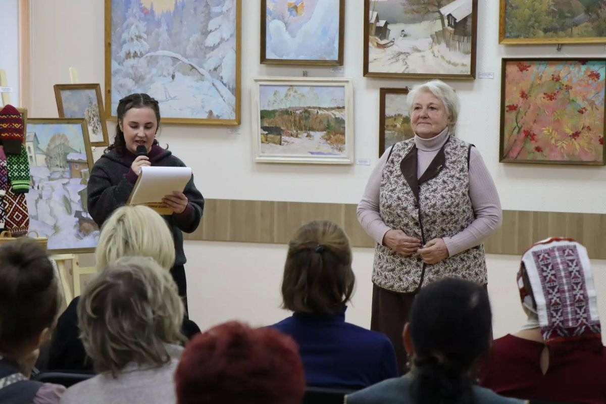 В Сыктывкаре представили календарь об узорном вязании Коми под названием «Сила традиций» В Сыктывкаре представили календарь об узорном вязании Коми под названием «Сила традиций»