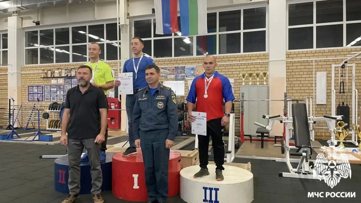 Кто здесь самый сильный? . В столице Республики Коми прошел чемпионат Главного управления МЧС России по Республике Коми по гиревому спорту Кто здесь самый сильный? . В столице Республики Коми прошел чемпионат Главного управления МЧС России по Республике Коми по гиревому спорту