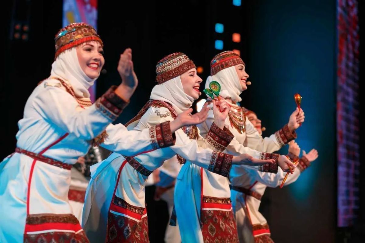 Ансамбль «Алтай» впервые выступит в Коми Ансамбль «Алтай» впервые выступит в Коми
