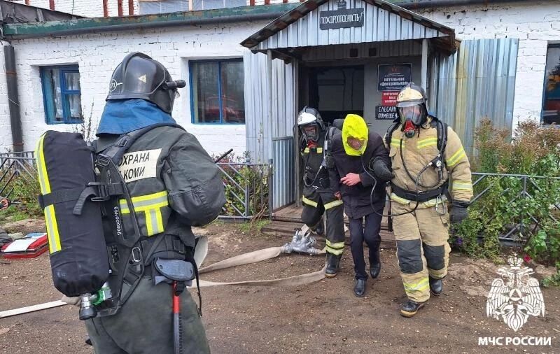 Накануне в Коми прошел второй этап штабной тренировки по гражданской обороне Накануне в Коми прошел второй этап штабной тренировки по гражданской обороне
