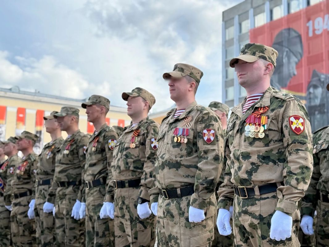 В Сыктывкаре отметили 30-ю годовщину формирования Центра подготовки личного состава Северо-Западного округа Росгвардии В Сыктывкаре отметили 30-ю годовщину формирования Центра подготовки личного состава Северо-Западного округа Росгвардии