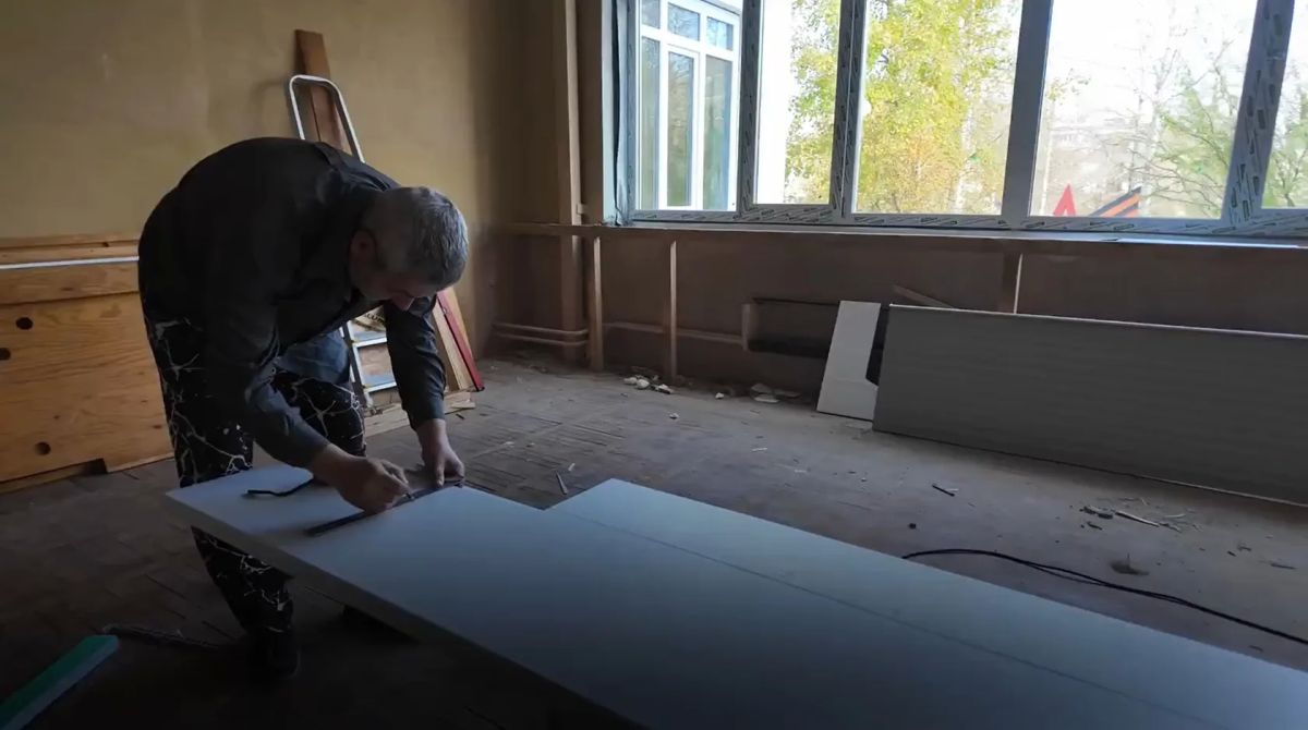 В Эжвинском районе Сыктывкара, у Слободской площади, продолжается ремонт в рамках социального партнёрства В Эжвинском районе Сыктывкара, у Слободской площади, продолжается ремонт в рамках социального партнёрства