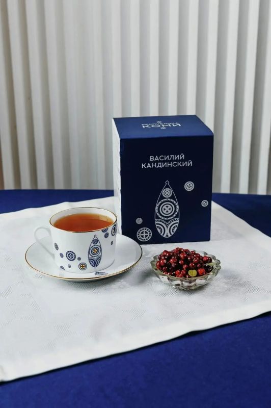 Коми узоры – теперь на императорском фарфоре Коми узоры – теперь на императорском фарфоре