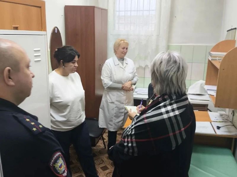 В Республике Коми общественники проверили условия содержания лиц в спецучреждениях полиции