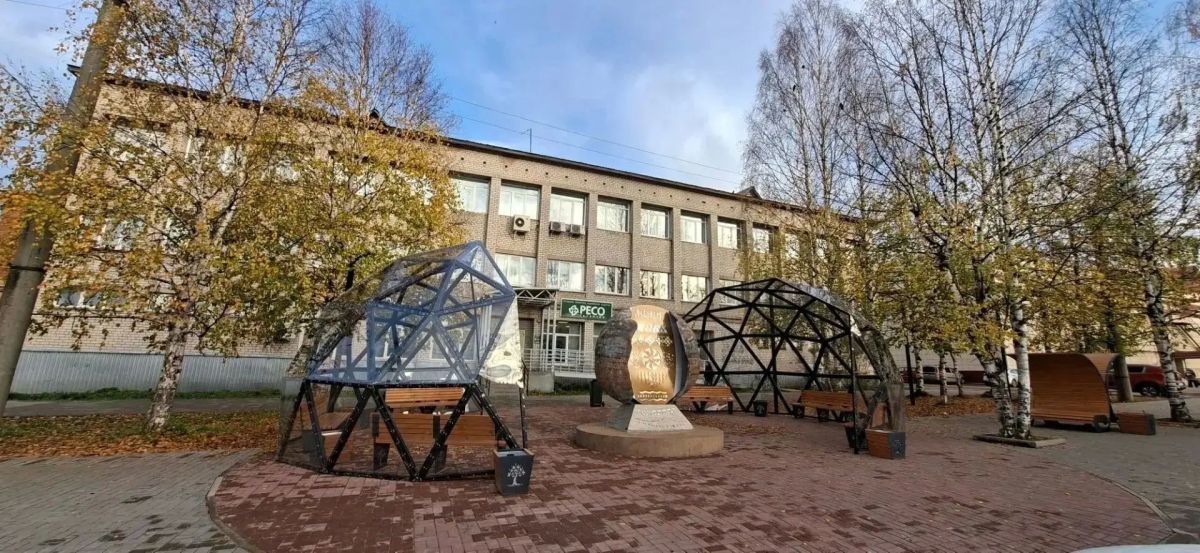 В Усть-Куломе на одну благоустроенную общественную территорию стало больше В Усть-Куломе на одну благоустроенную общественную территорию стало больше