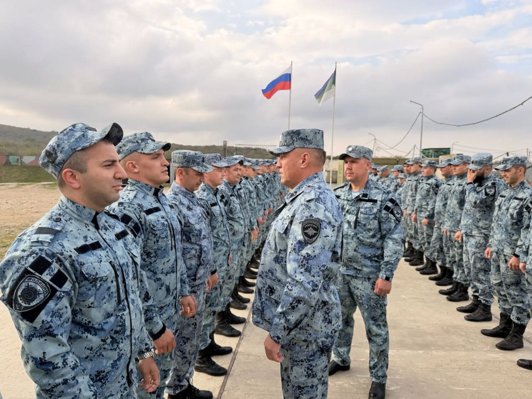 Андрей Сицский встретился с сотрудниками сводного отряда, находящимися в служебной командировке на Северном Кавказе Андрей Сицский встретился с сотрудниками сводного отряда, находящимися в служебной командировке на Северном Кавказе