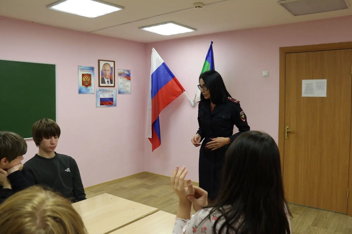 Женсовет полиции Сыктывкара организовал профилактическое мероприятие для подшефных воспитанников детдома №1 Женсовет полиции Сыктывкара организовал профилактическое мероприятие для подшефных воспитанников детдома №1