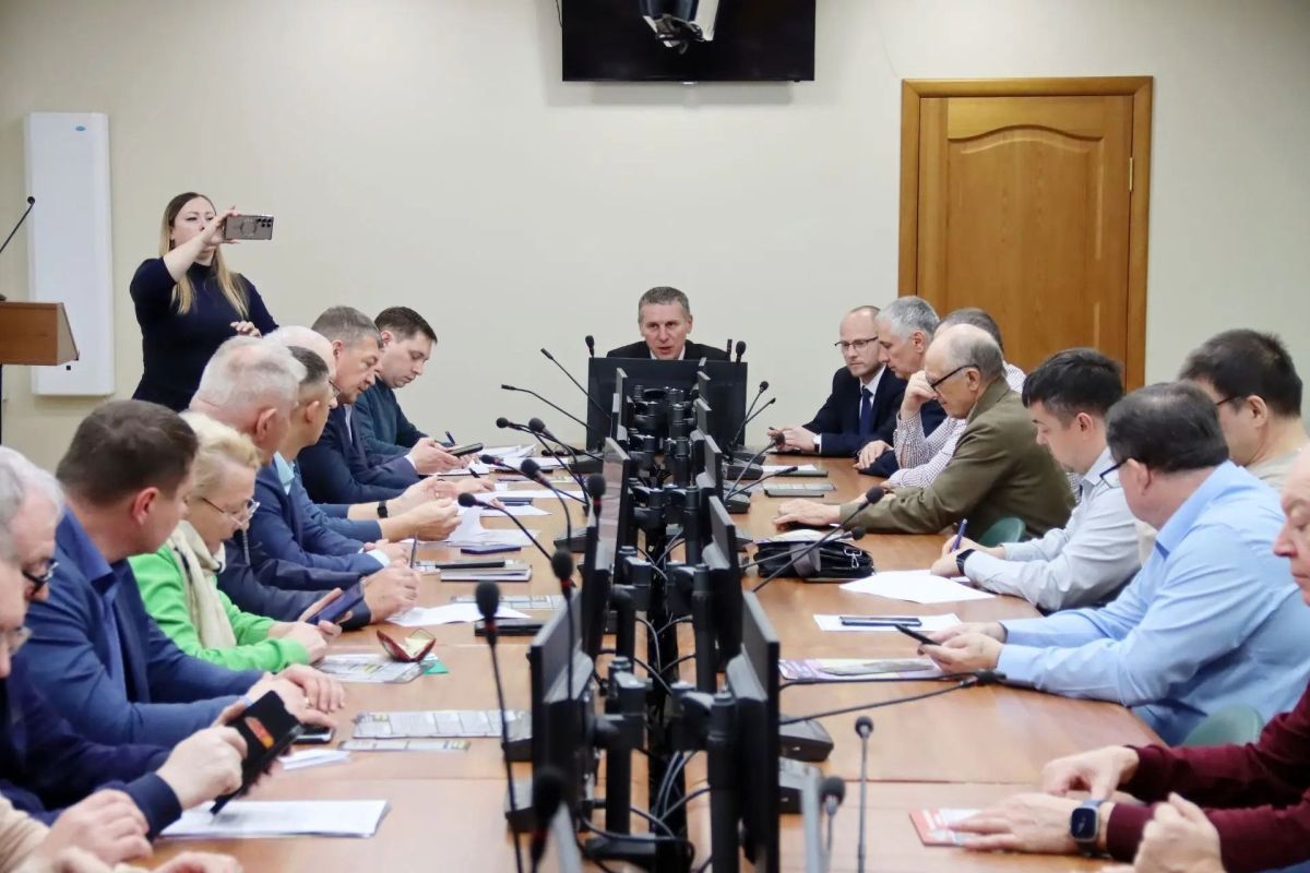 Максим Мартышин: В администрации Сыктывкара вручили паспорта готовности теплоснабжающим и теплосетевым организациям Максим Мартышин: В администрации Сыктывкара вручили паспорта готовности теплоснабжающим и теплосетевым организациям