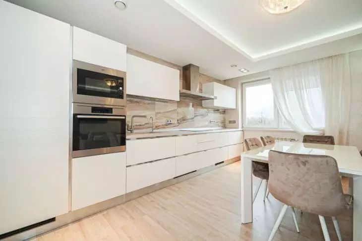 Засаленная вытяжка: вот чем убрать жир за 5 минут без скребков и химии