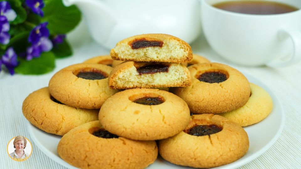 Нежное песочное печенье с повидлом: простой и быстрый рецепт
